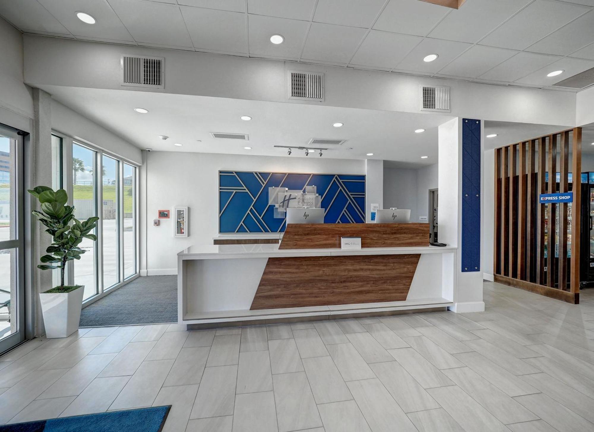 Holiday Inn Express Corpus Christi - Beachfront By Ihg Dış mekan fotoğraf