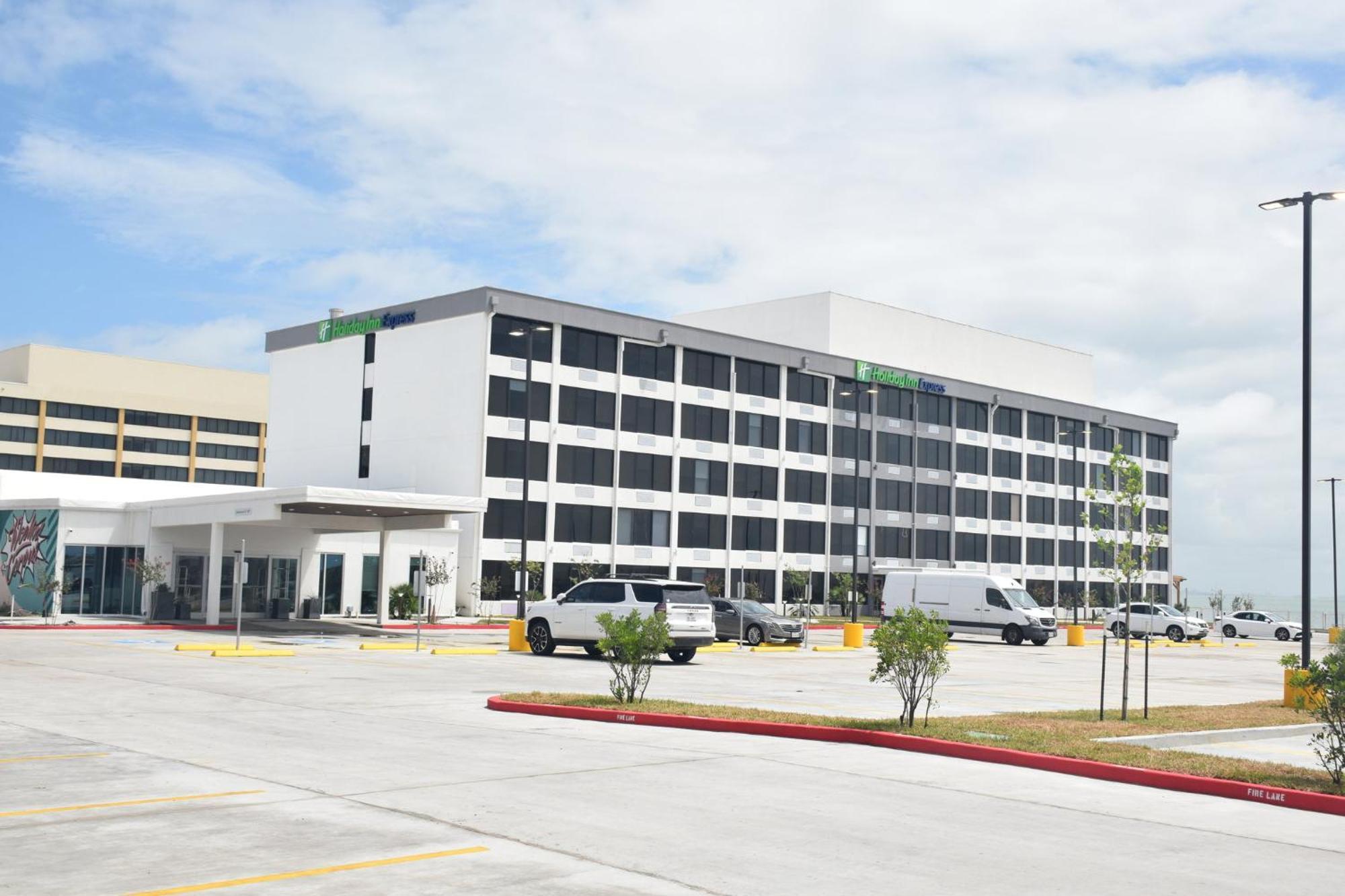 Holiday Inn Express Corpus Christi - Beachfront By Ihg Dış mekan fotoğraf