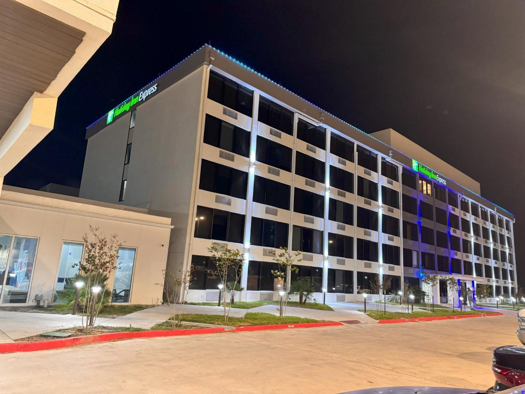Holiday Inn Express Corpus Christi - Beachfront By Ihg Dış mekan fotoğraf