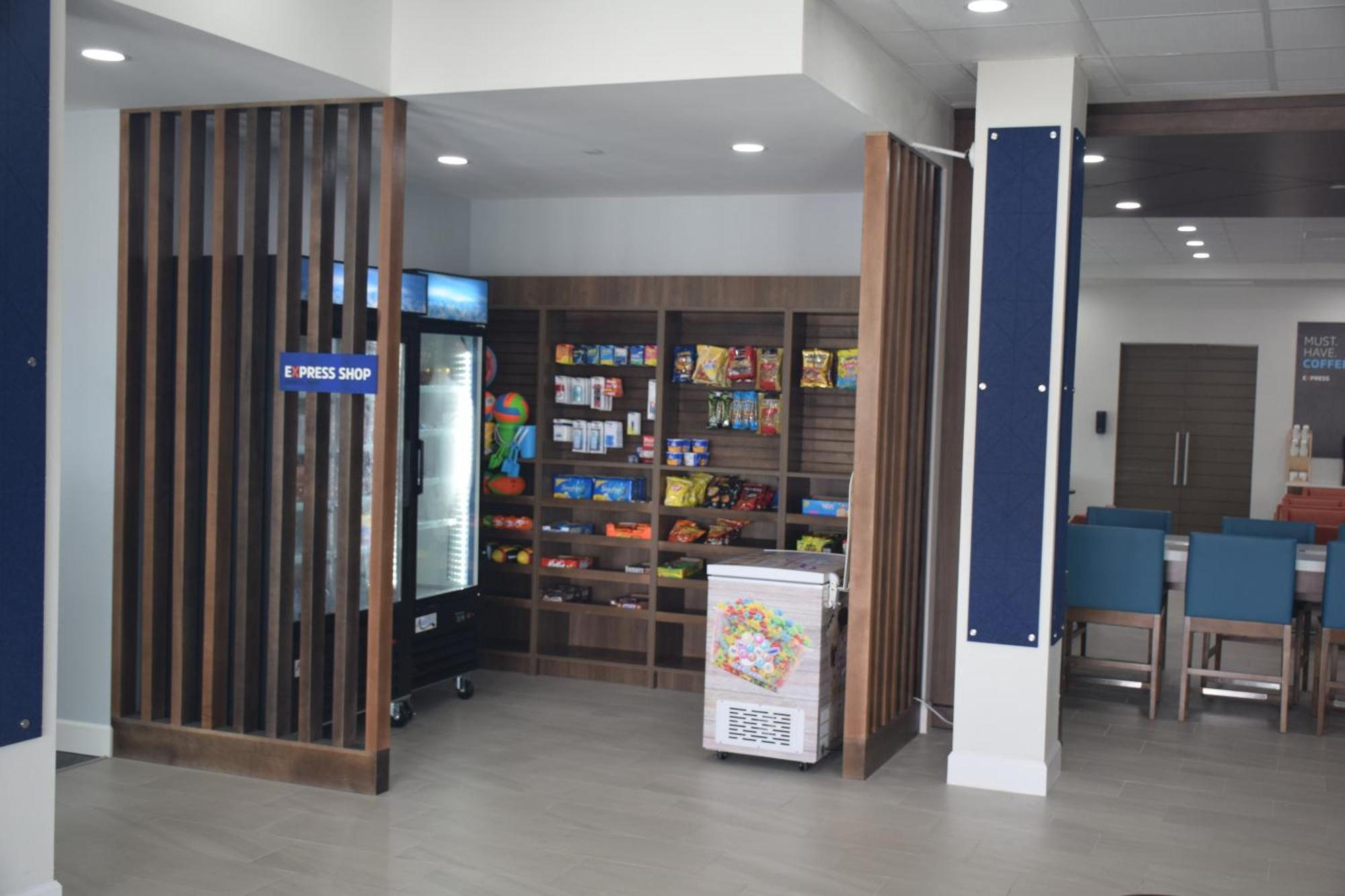 Holiday Inn Express Corpus Christi - Beachfront By Ihg Dış mekan fotoğraf